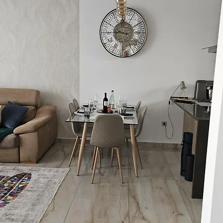 Casa Augusta Modern Sunny With Pool 빌라 시우다드 케사다